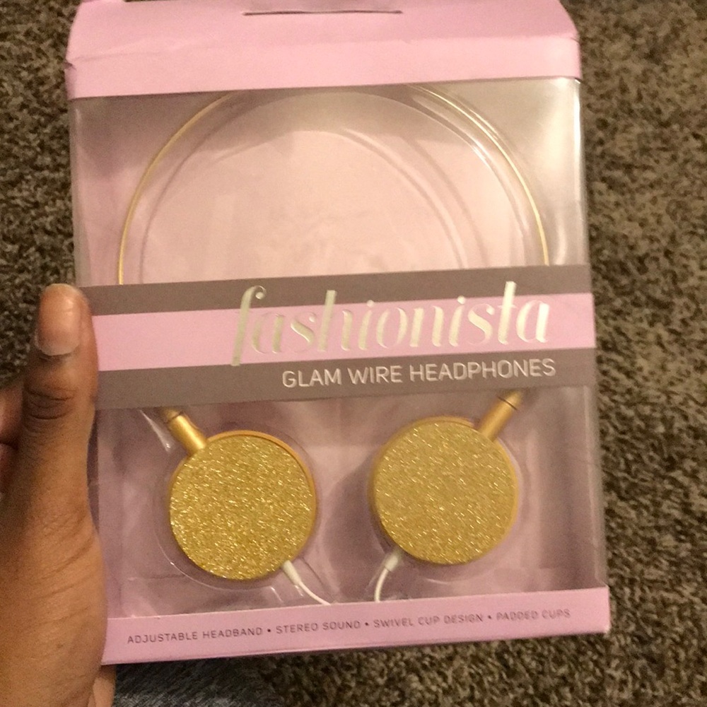 Glam headphones
